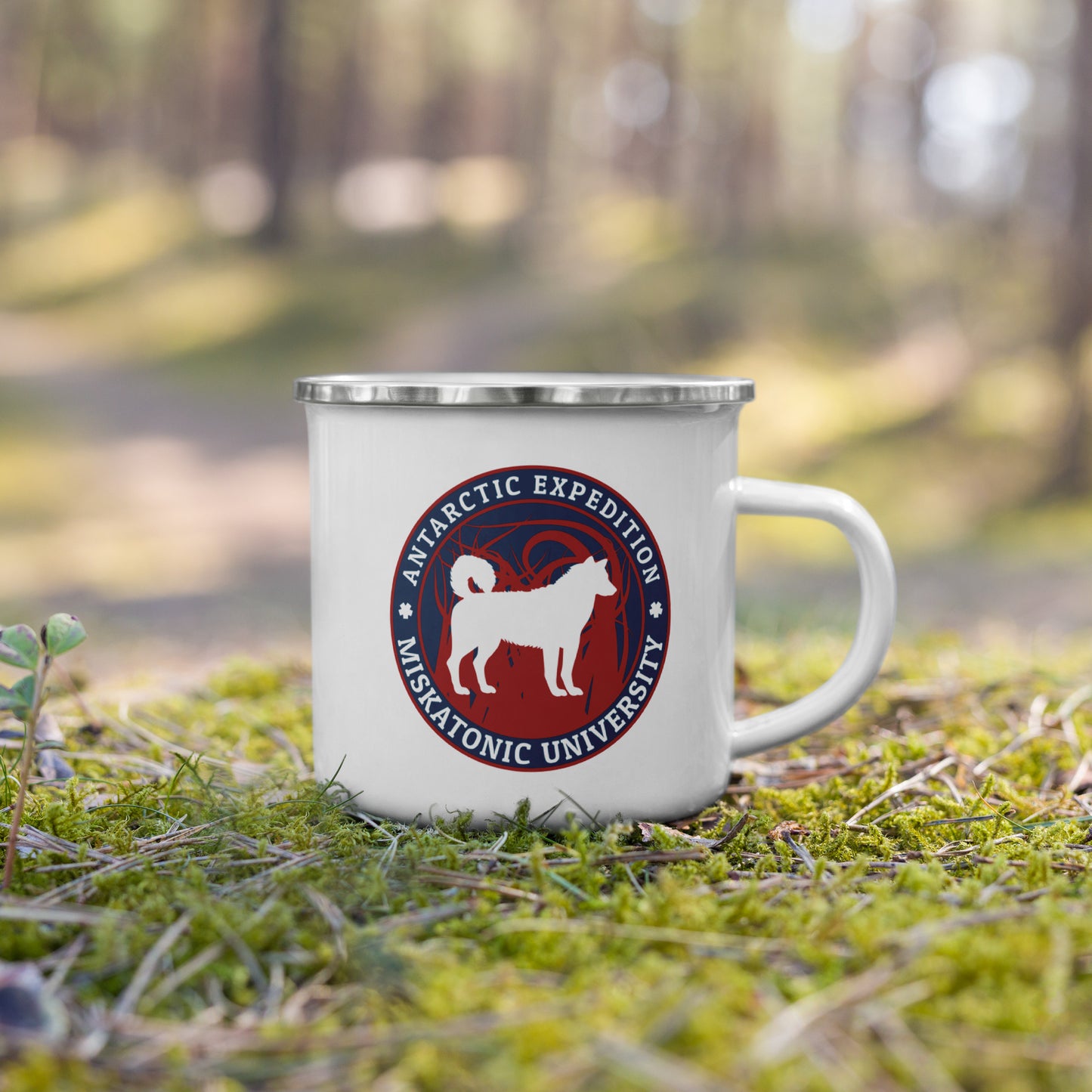 Taza esmaltada de la expedición antártica de la Universidad de Miskatonic