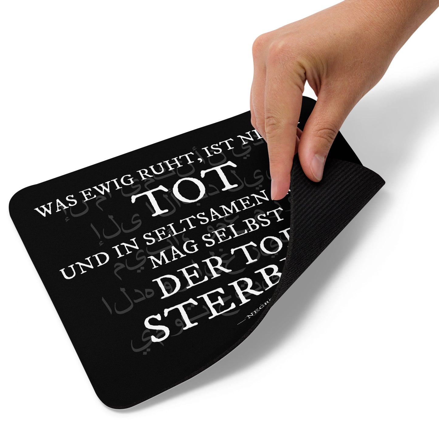 „Nicht tot ist...“ – Das Necronomicon-Zitat in Arabisch und Deutsch Mauspad
